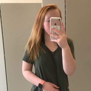 Meet your Posher, Leah